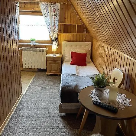 , Rodzinne Pod Gorami 2 * زاكوباني